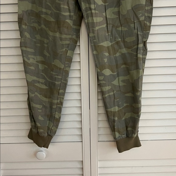 Caslon 100% Linen Camo Joggers XS - Picture 3 of 6